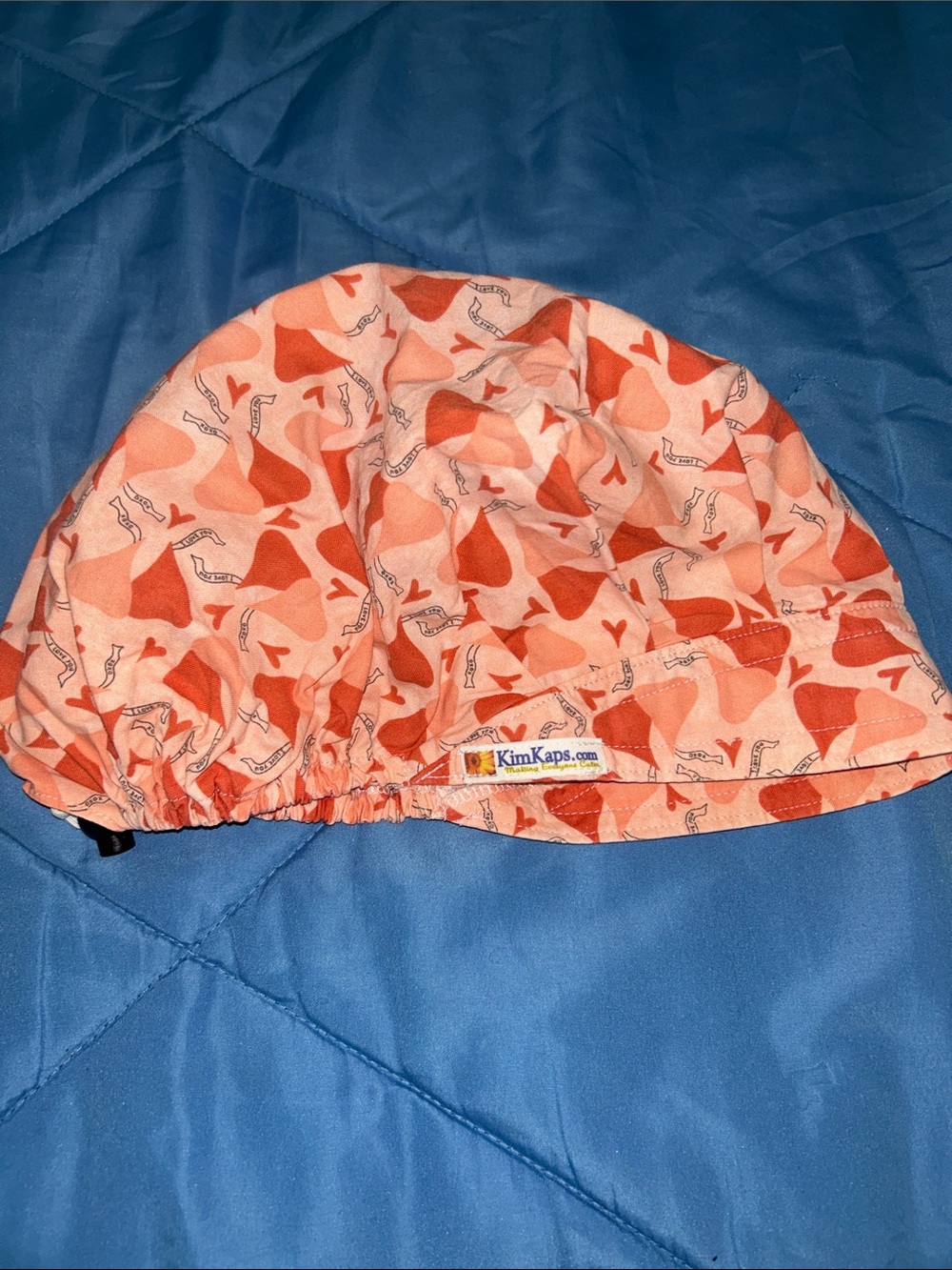 KimKaps Bouffant Surgical Cap in Coral Heart Kisses Print